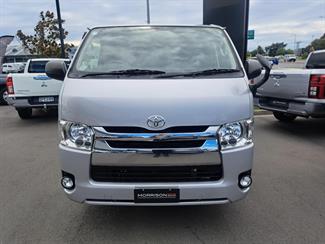 2018 Toyota Hiace - Thumbnail