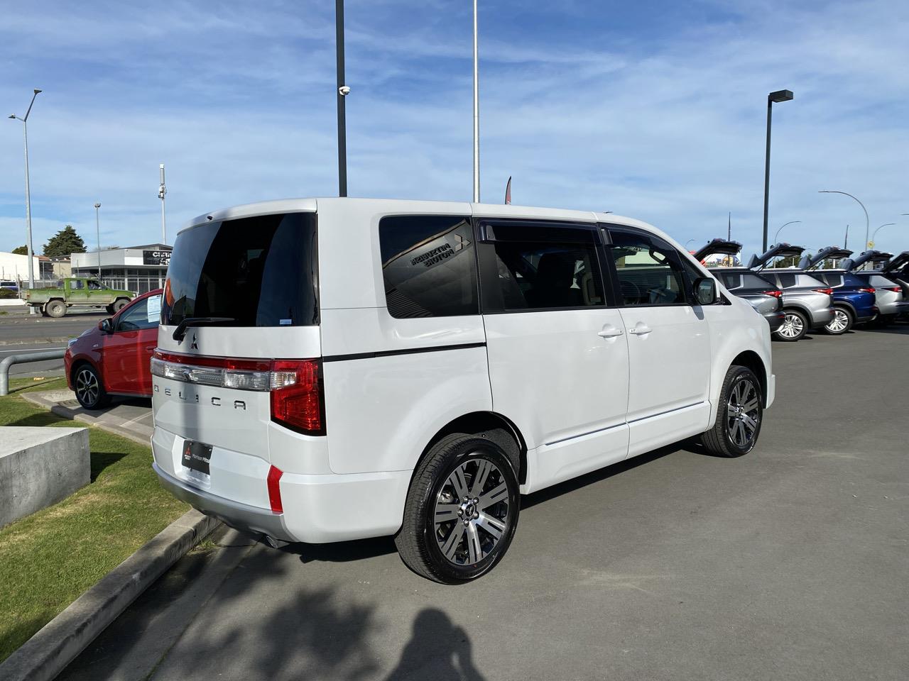 2022 Mitsubishi DELICA