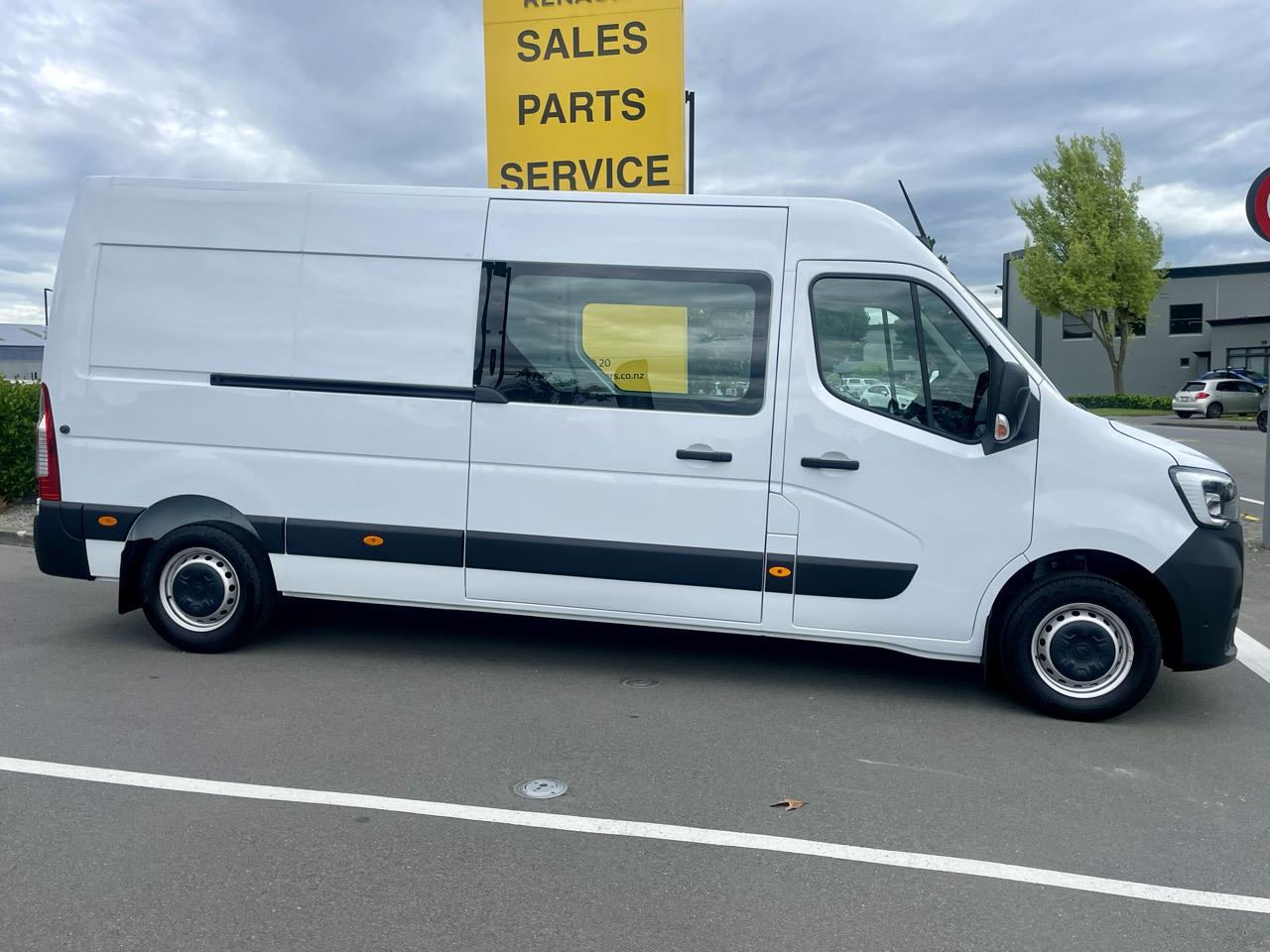 2024 Renault Master