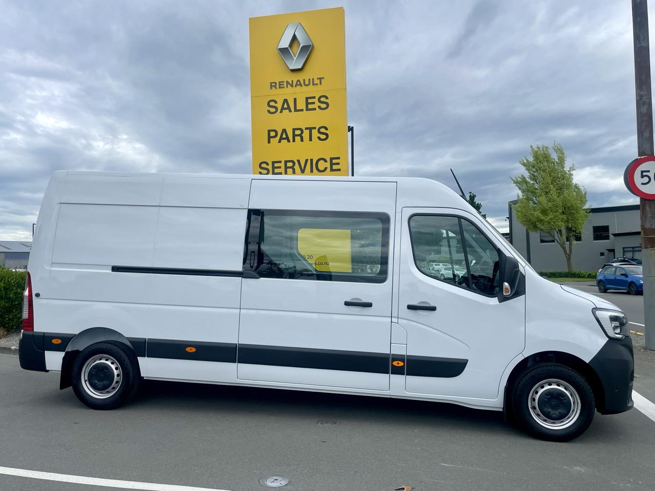 2024 Renault Master