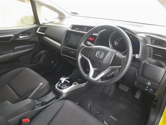 2013 Honda FIT - Thumbnail