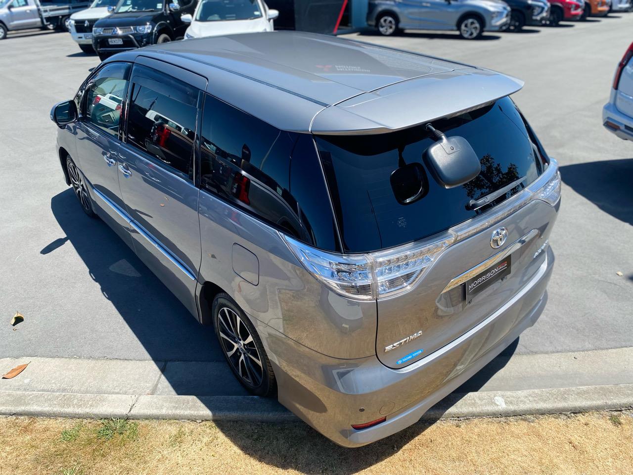 2014 Toyota Estima