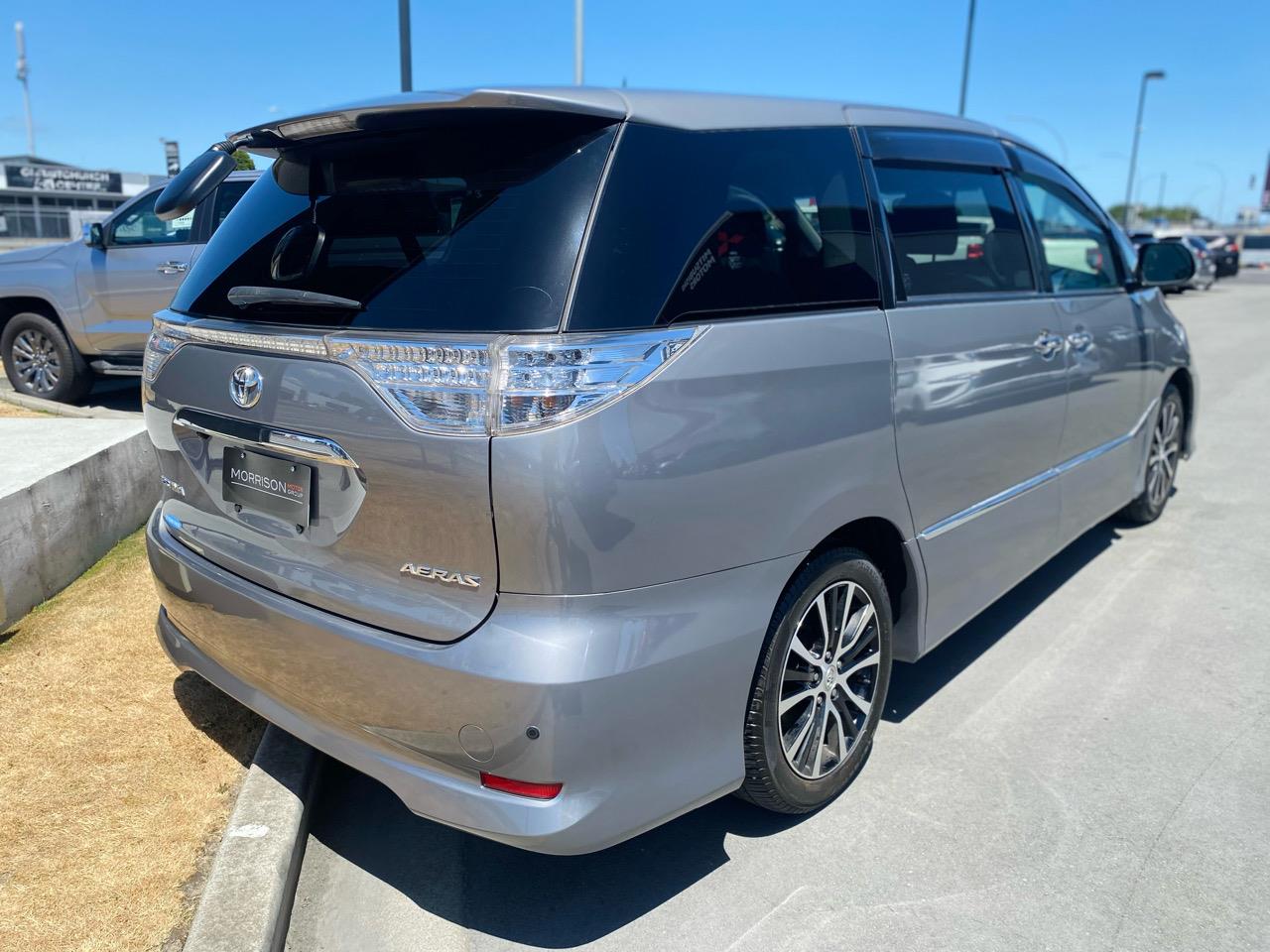 2014 Toyota Estima