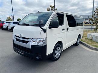 2020 Toyota Hiace - Thumbnail