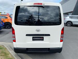 2020 Toyota Hiace - Thumbnail