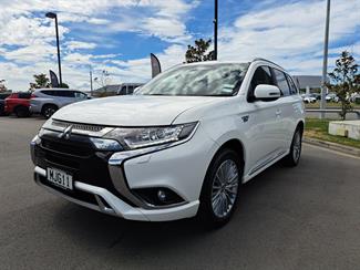 2019 Mitsubishi Outlander - Thumbnail