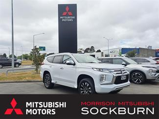 2023 Mitsubishi Pajero Sport - Thumbnail