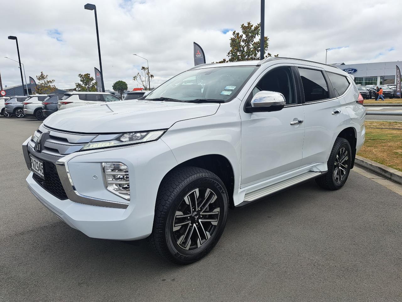 2023 Mitsubishi Pajero Sport