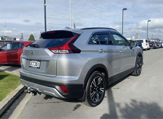 2023 Mitsubishi Eclipse Cross - Thumbnail