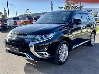 2019 Mitsubishi Outlander - Thumbnail