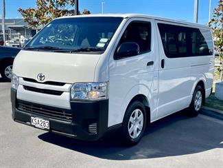 2017 Toyota Hiace - Thumbnail