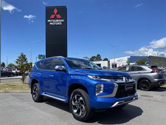 2024 Mitsubishi Pajero - Thumbnail