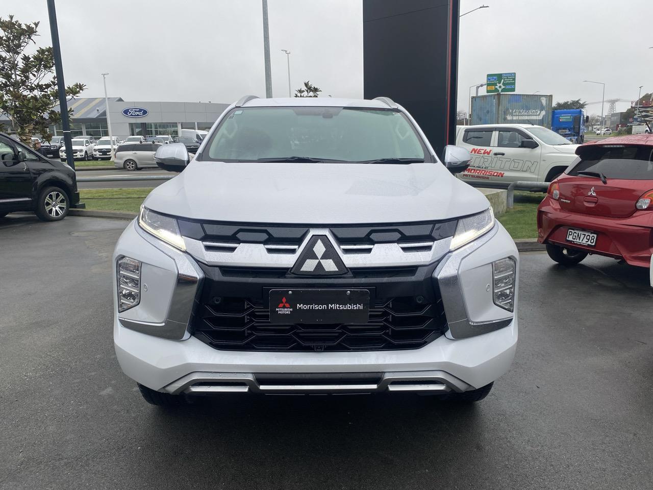 2024 Mitsubishi Pajero