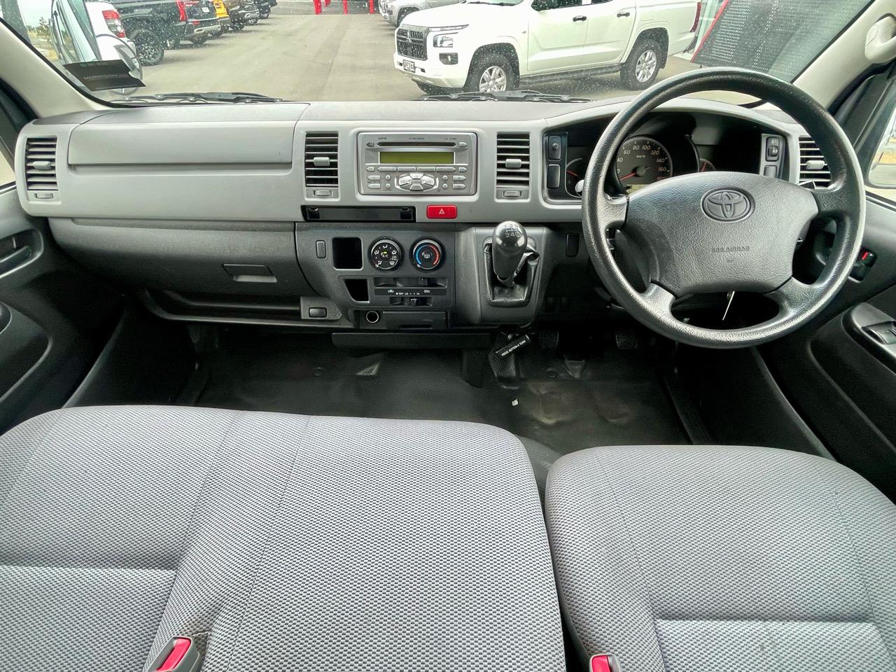 2006 Toyota Hiace