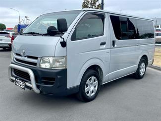 2006 Toyota Hiace - Thumbnail