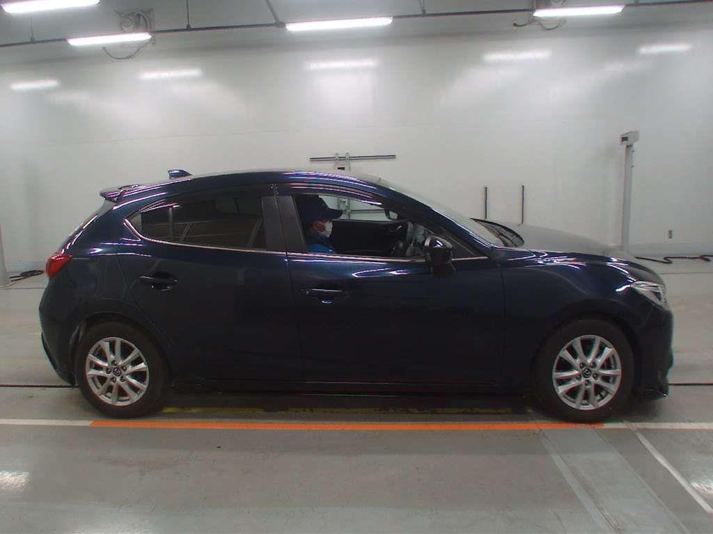 2014 Mazda Axela