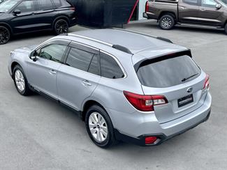 2016 Subaru Outback - Thumbnail