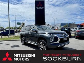 2023 Mitsubishi Pajero Sport - Thumbnail