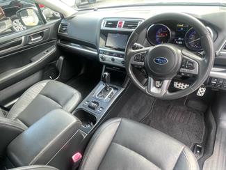 2015 Subaru Outback - Thumbnail