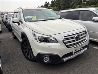 2015 Subaru Outback - Thumbnail